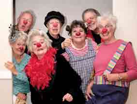 ClownCompagnie plusminus - Protzen. Scheitern. Jubilieren. ... immer wieder!
